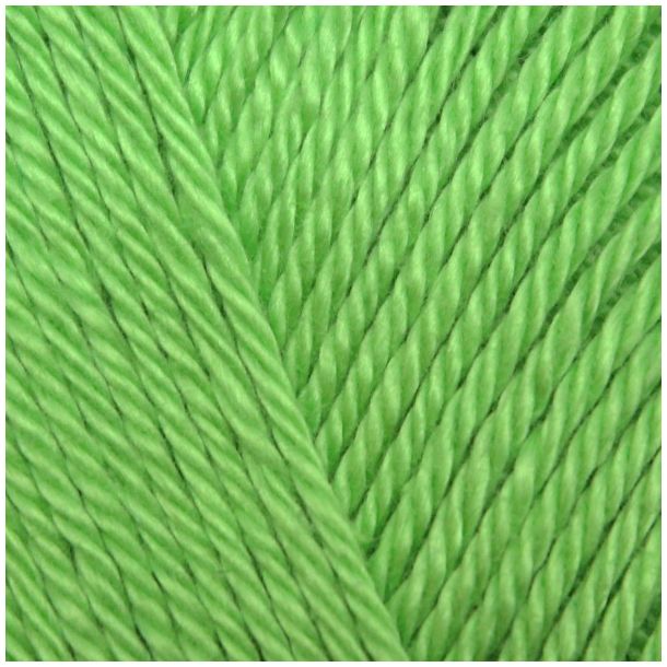 Yarn and Colors - Must-have 082 Grass