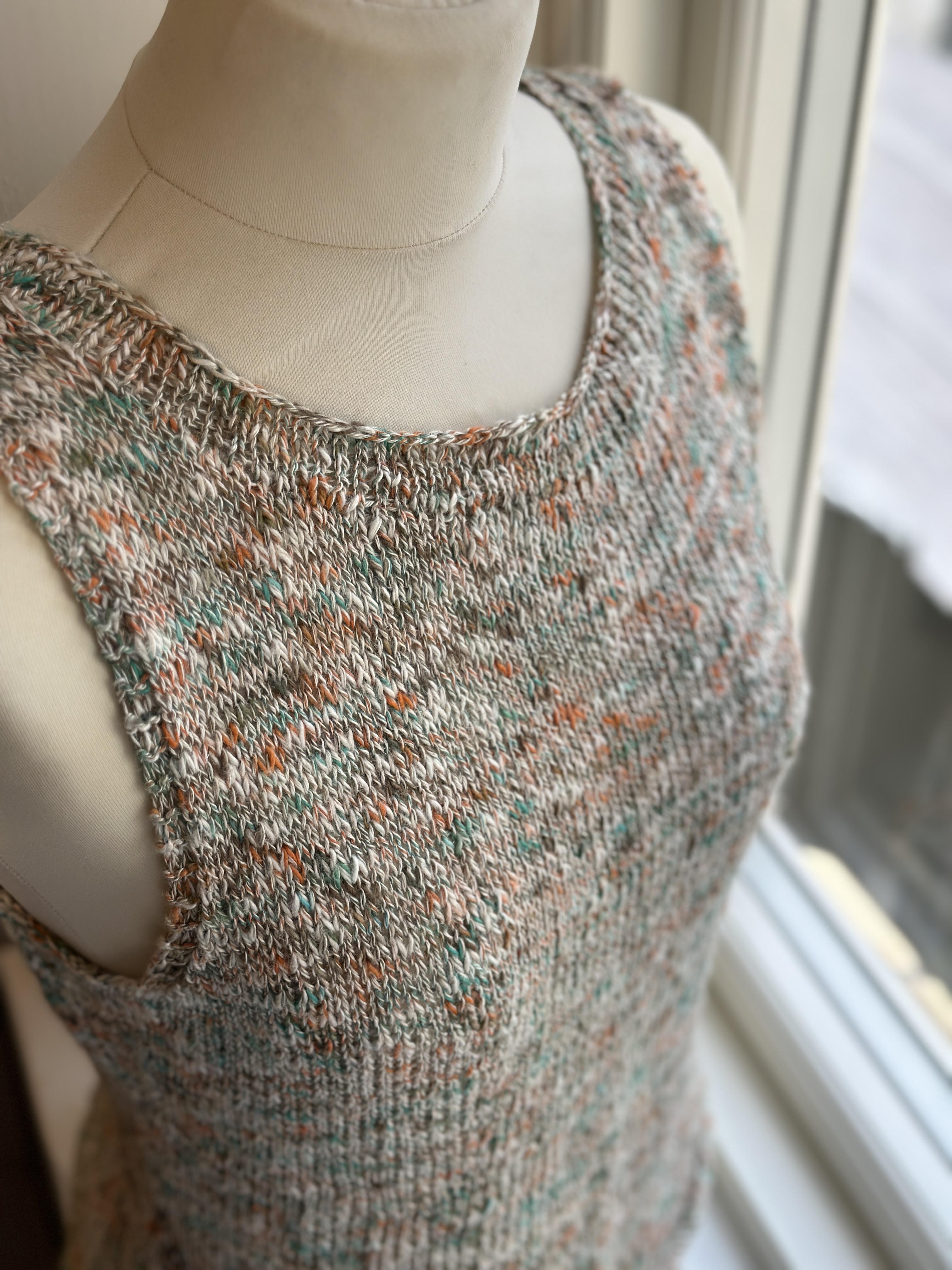 Strikkekit - Sommertop i Iris - Permin