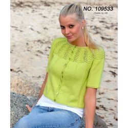 Kort trje med pfuglemnster