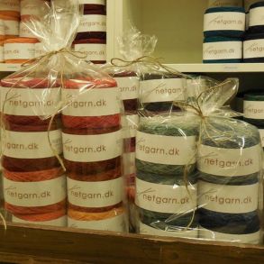 Garnpakke med 8 farvenuancer