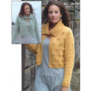 Strikkeopskrift - Kort trje med stor krave