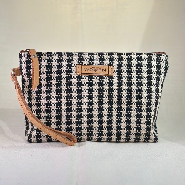 V�vet Clutch 2.0 - Woven - Mauds Collection Sort/Hvid