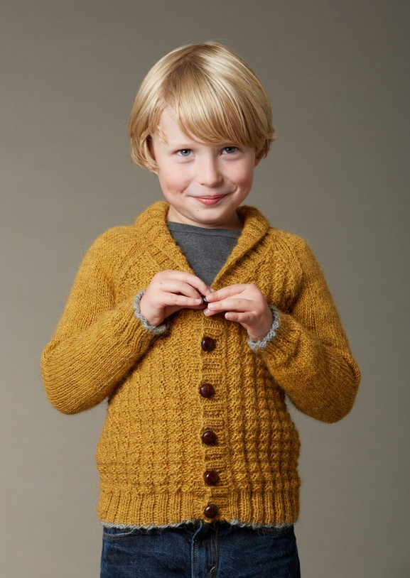 Strikkekit - Cardigan med raglanrmer og sjalskrave fra CaMaRose LAMAULD