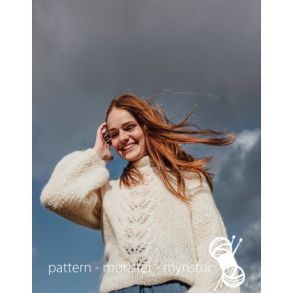 Strikkekit - Hvid sweater med perlestrik og hulmnster