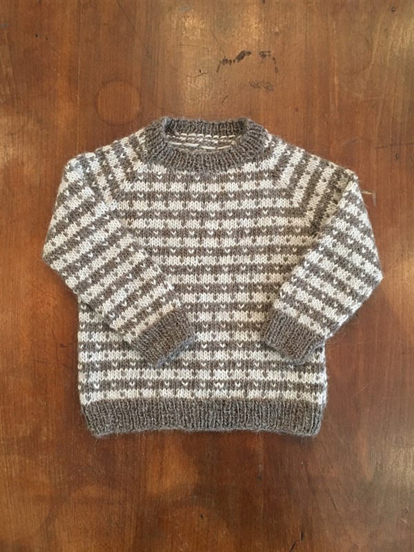 Strikkekit - Babysweater med lus fra CaMaRose